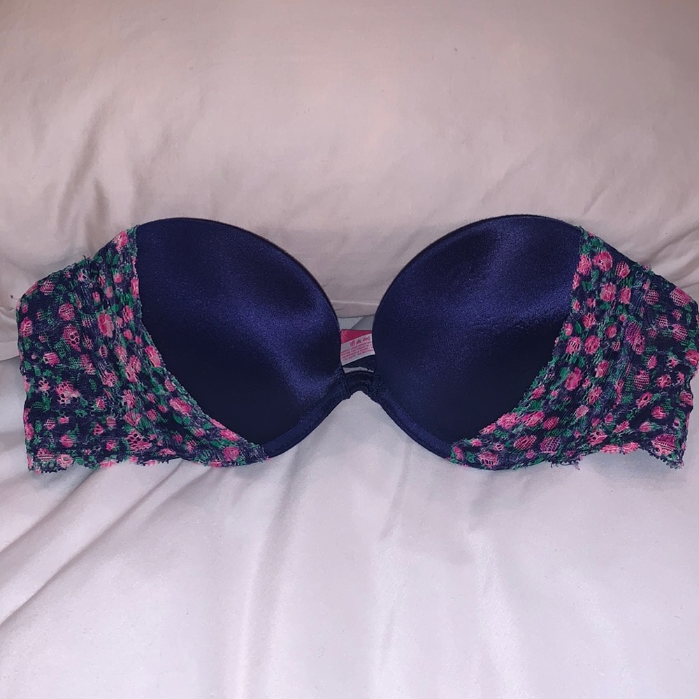 Victoria’s Secret PINK navy strapless bra